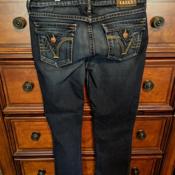 Jeans - Picture 2 of 3